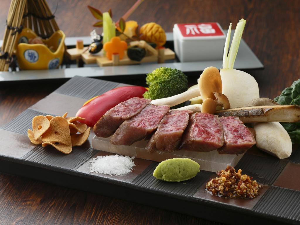 Nikko Hotel 5*
