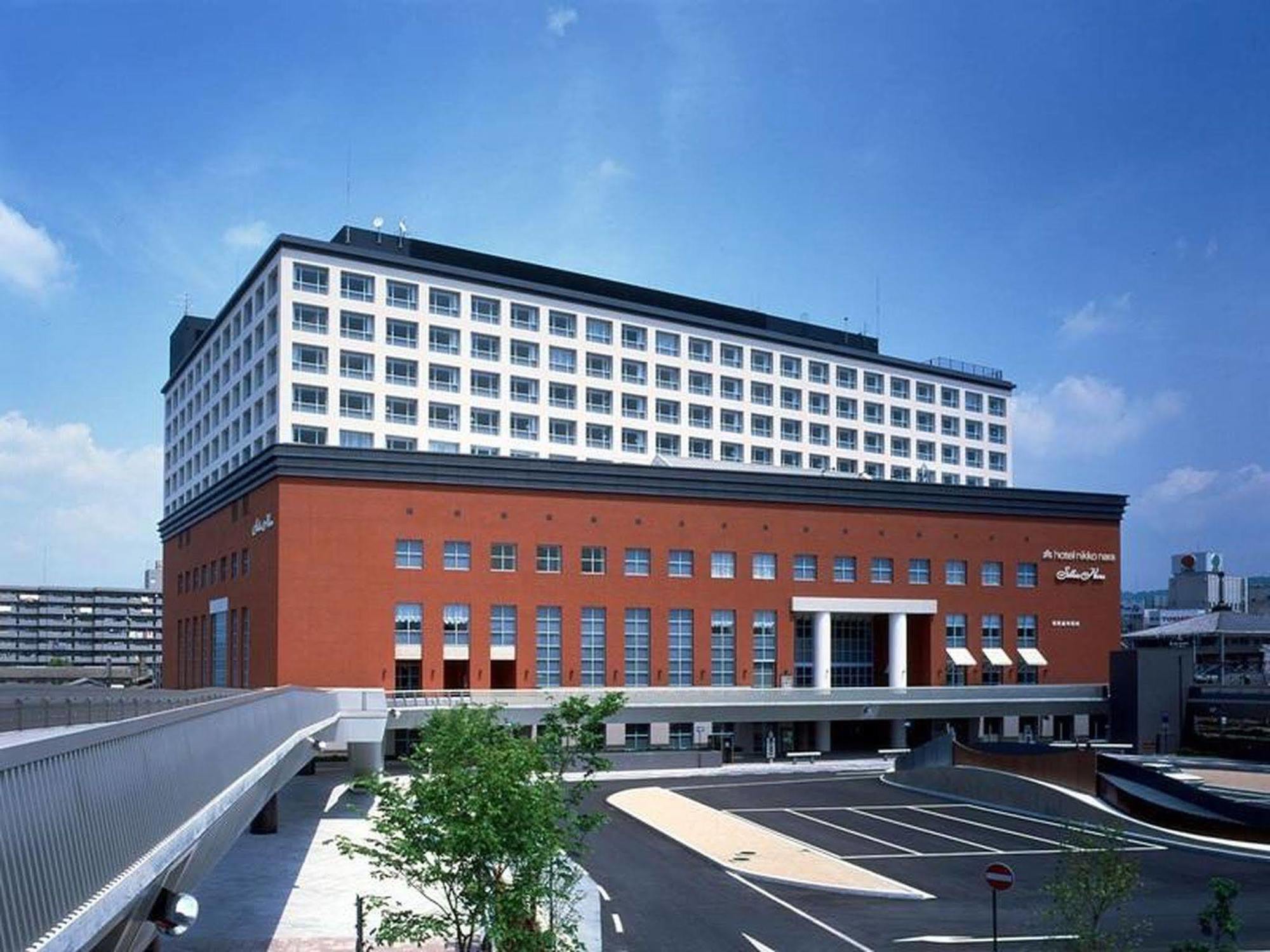 Hotel Nikko 5*